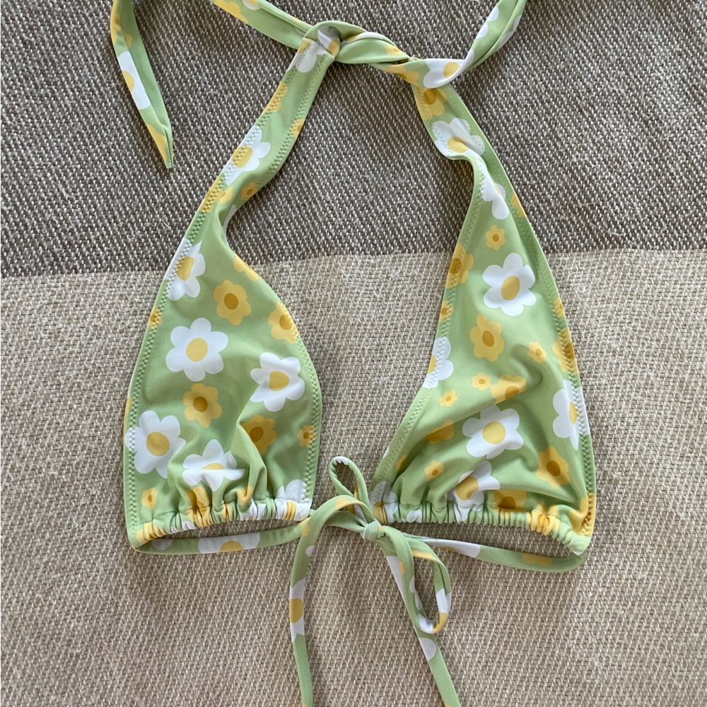 Blackbough floral green bikini size large
